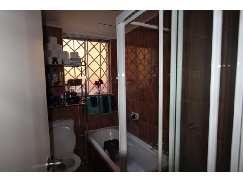 2/9 Hart Street, Warwick Farm NSW 2170