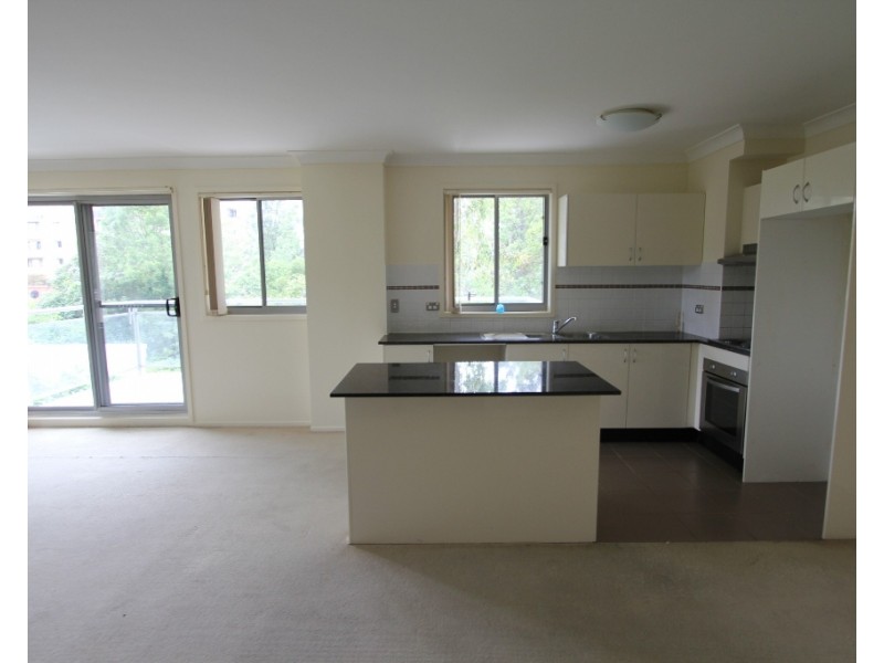 13/4-6 Lachlan Street, Liverpool NSW 2170