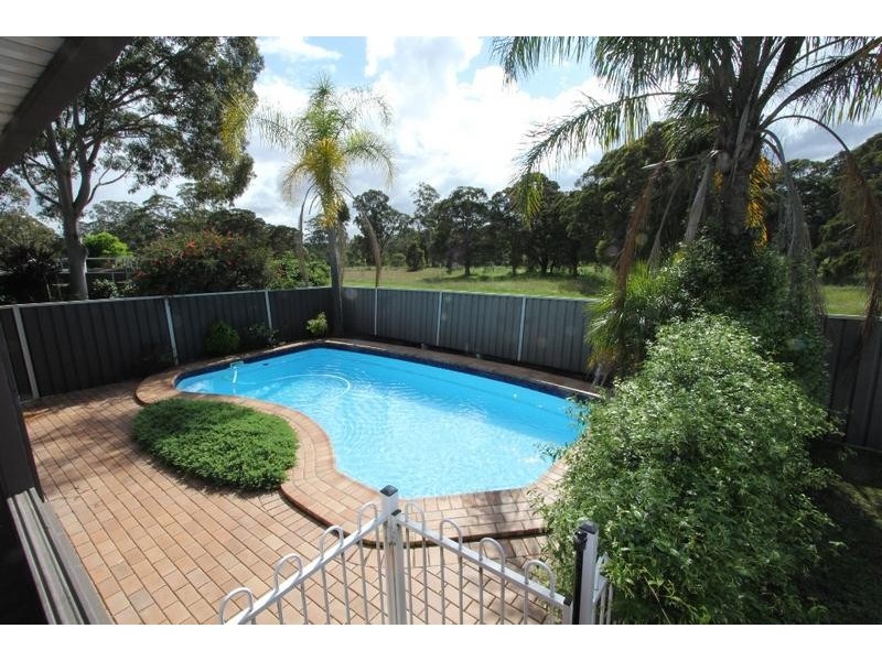 76 Trobriand Crescent, Glenfield NSW 2167