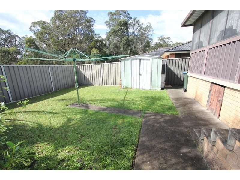 76 Trobriand Crescent, Glenfield NSW 2167