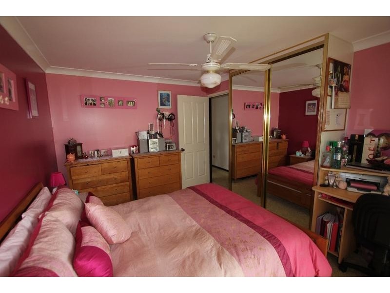 76 Trobriand Crescent, Glenfield NSW 2167