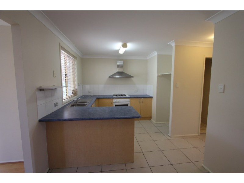 52 Minnamurra Cct, Prestons NSW 2170