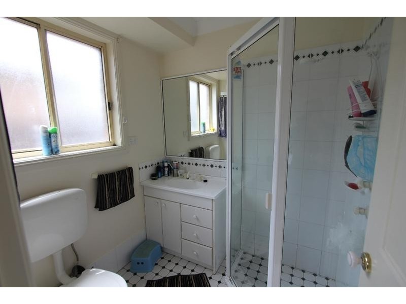 17 Swan Circuit, Green Valley NSW 2168