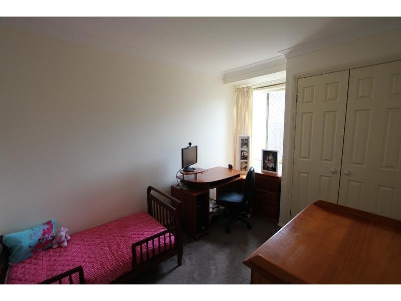 17 Swan Circuit, Green Valley NSW 2168