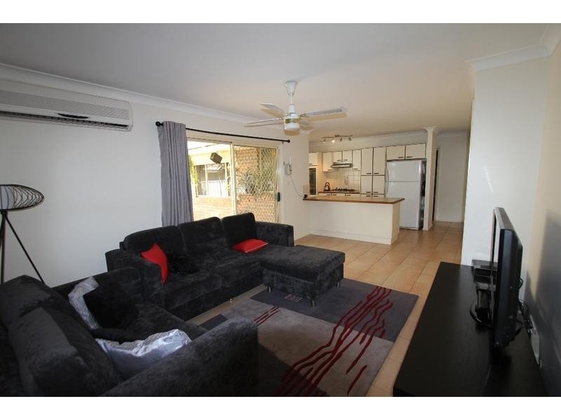 17 Swan Circuit, Green Valley NSW 2168