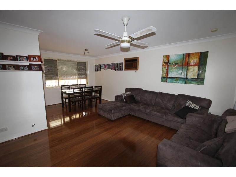 17 Swan Circuit, Green Valley NSW 2168