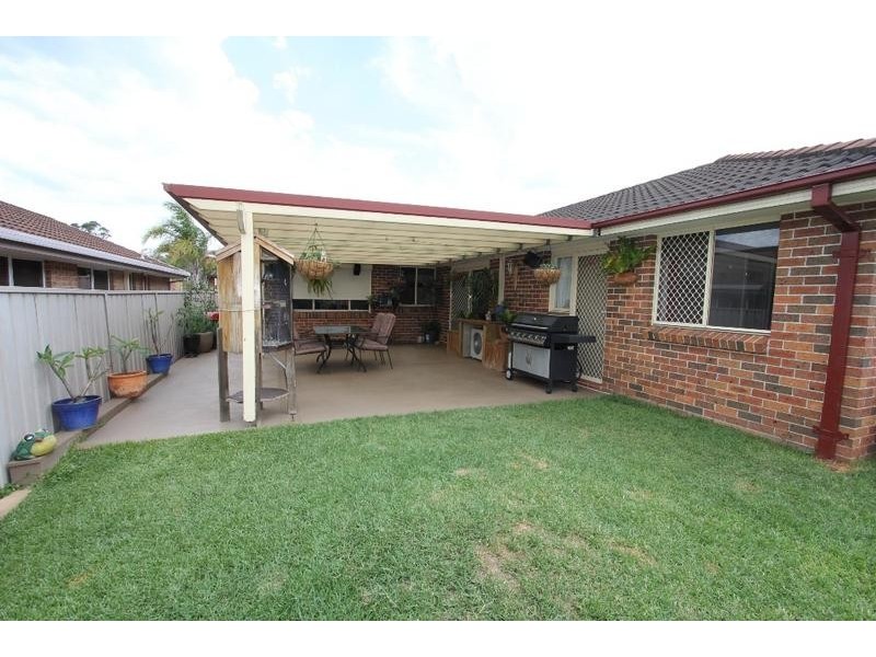 17 Swan Circuit, Green Valley NSW 2168