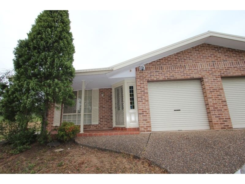 1/8 Doncaster Ave, Casula NSW 2170