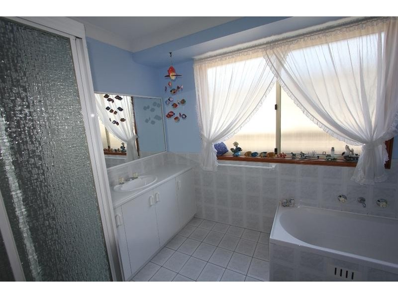 7 Walgett Close, Hinchinbrook NSW 2168