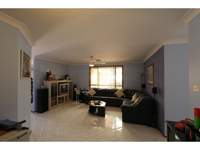 7 Walgett Close, Hinchinbrook NSW 2168