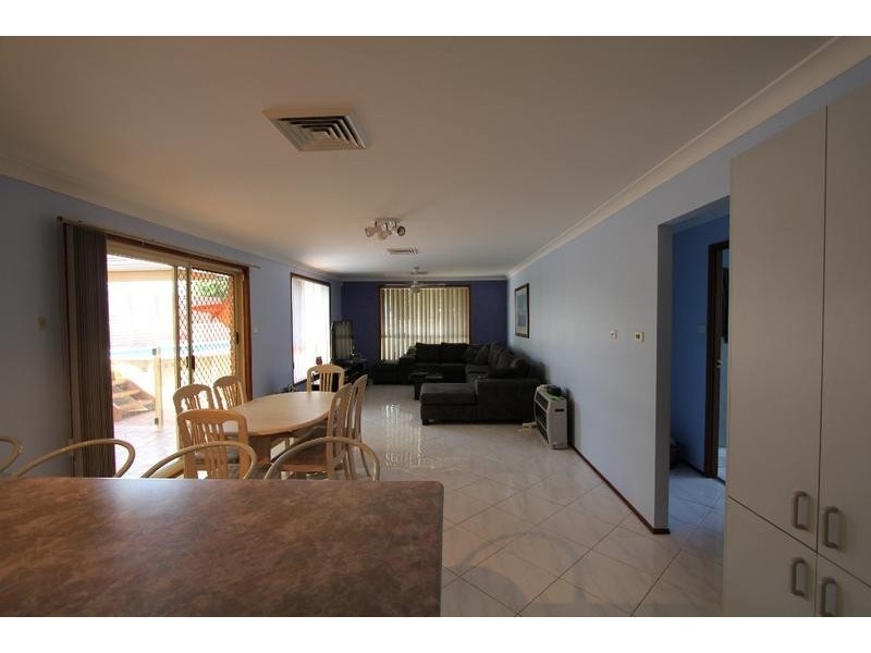 7 Walgett Close, Hinchinbrook NSW 2168