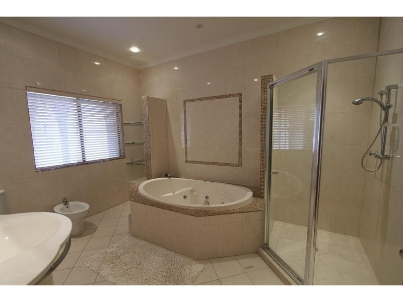 11 Spagnolo Place, Prestons NSW 2170