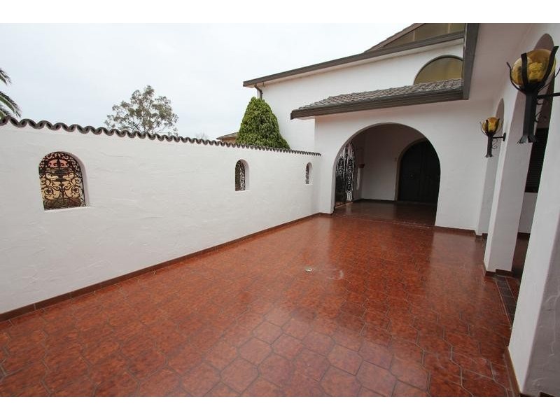 11 Spagnolo Place, Prestons NSW 2170