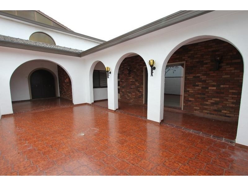 11 Spagnolo Place, Prestons NSW 2170