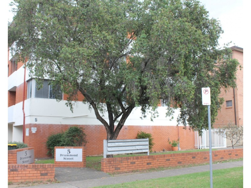 15/5 Drummond Street, Warwick Farm NSW 2170