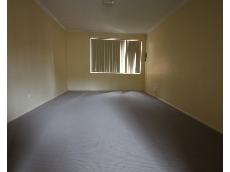 15/5 Drummond Street, Warwick Farm NSW 2170