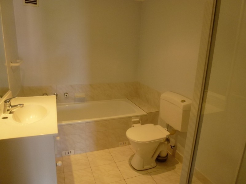 19/3 Riverpark Drive, Liverpool NSW 2170