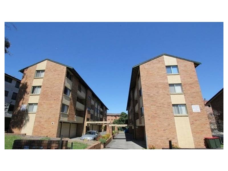 1/28 Charles St, Liverpool NSW 2170