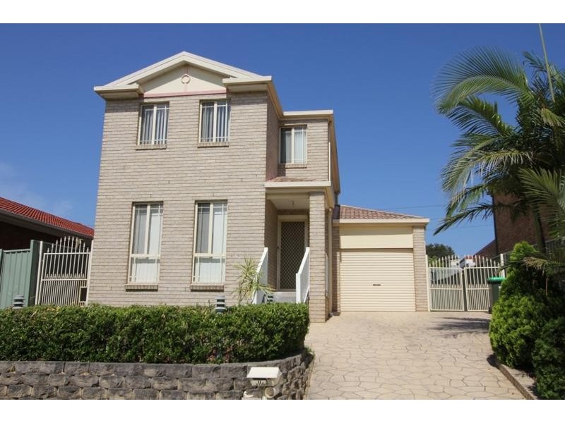 52 Minnamurra Circuit, Prestons NSW 2170