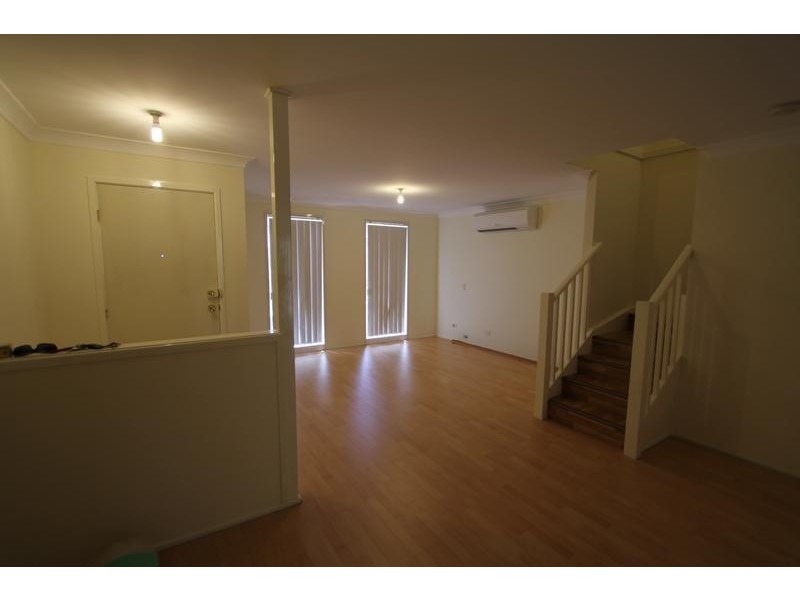 52 Minnamurra Circuit, Prestons NSW 2170