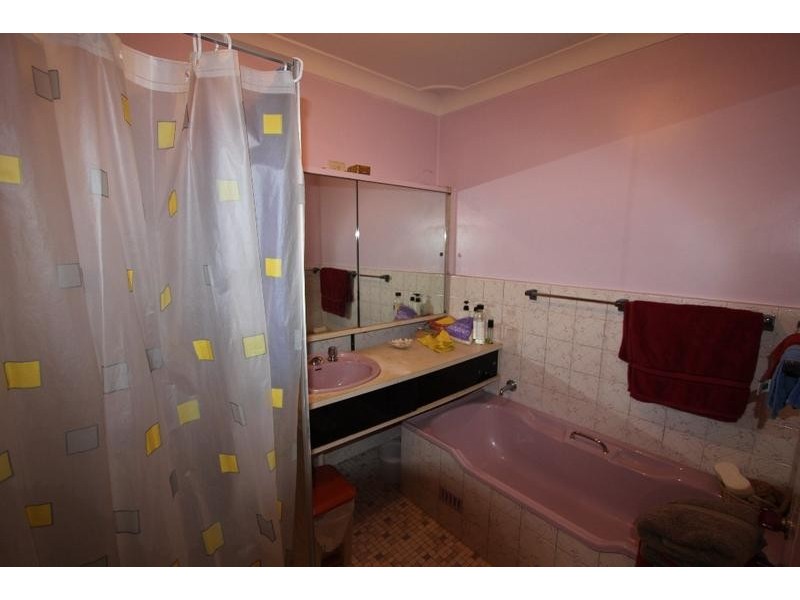 36 Paine Avenue, Moorebank NSW 2170