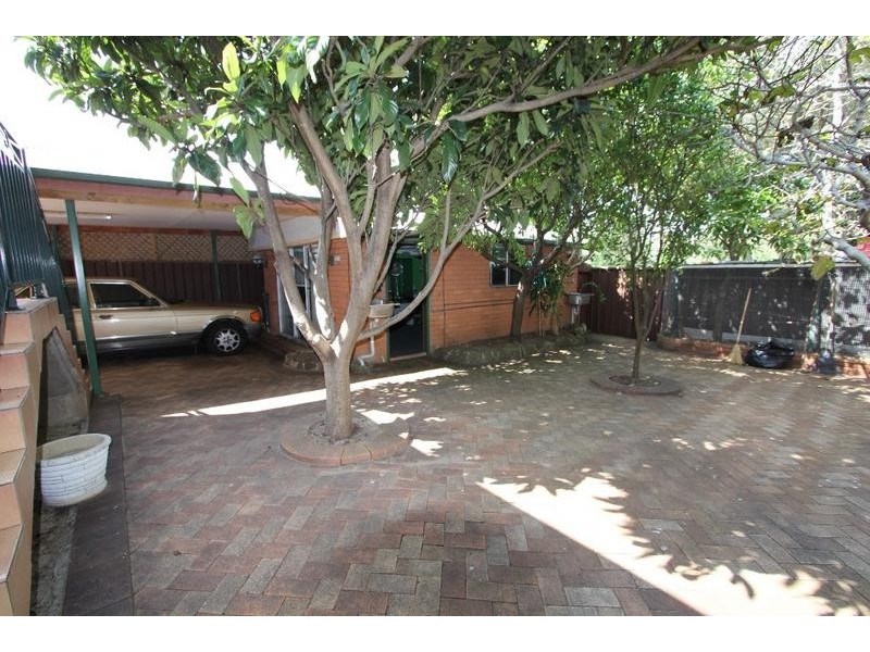 36 Paine Avenue, Moorebank NSW 2170