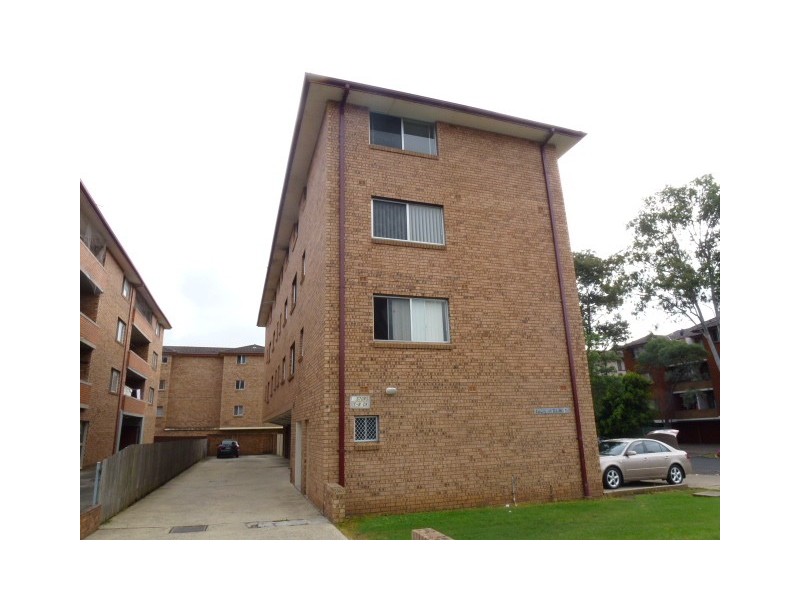 5/1 Lachlan St, Liverpool NSW 2170