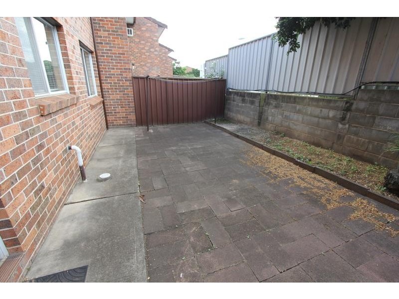 4/1 Lusty Place, Moorebank NSW 2170