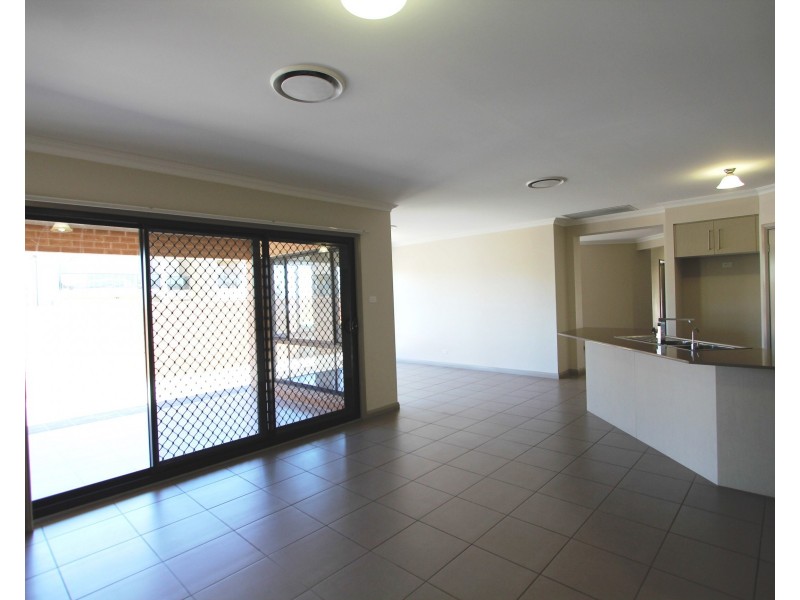 3 Lilli Pilli Drive, Pleasure Point NSW 2172