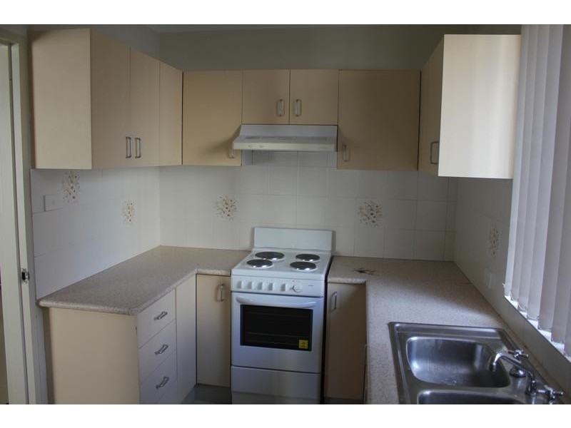 3/2 Forbes St, Warwick Farm NSW 2170