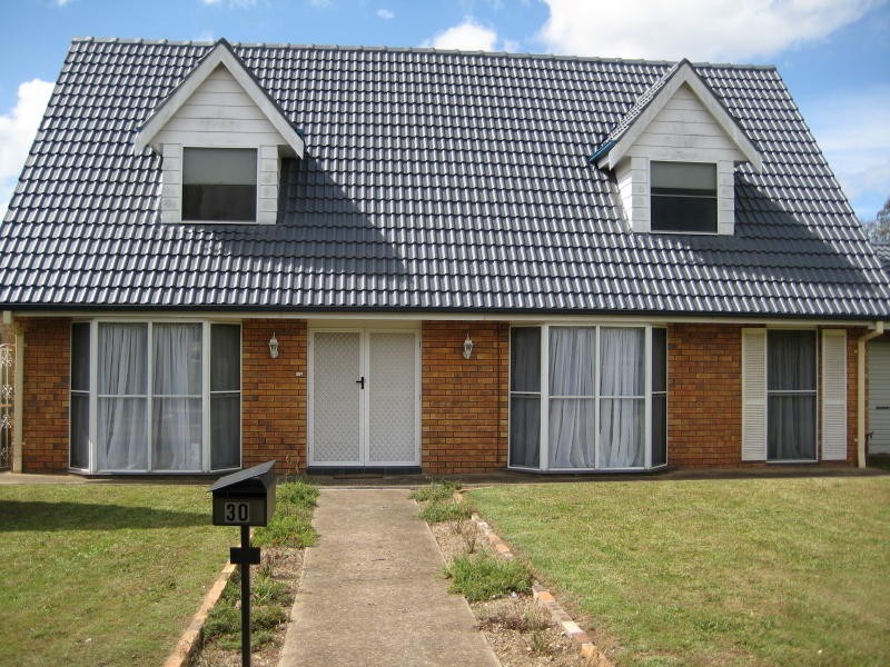 30 Wolverton Avenue, Chipping Norton NSW 2170