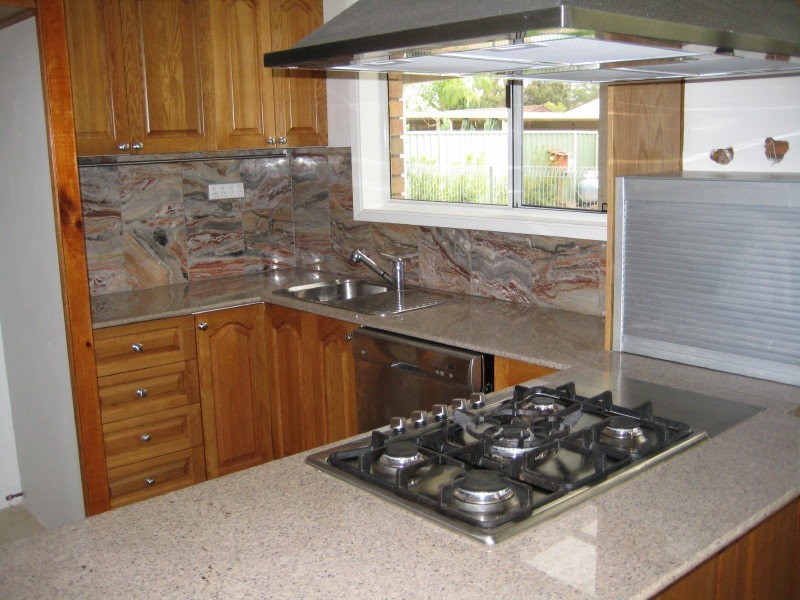 30 Wolverton Avenue, Chipping Norton NSW 2170