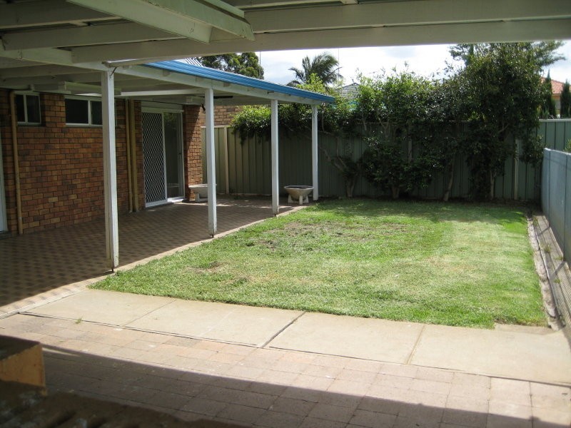 30 Wolverton Avenue, Chipping Norton NSW 2170