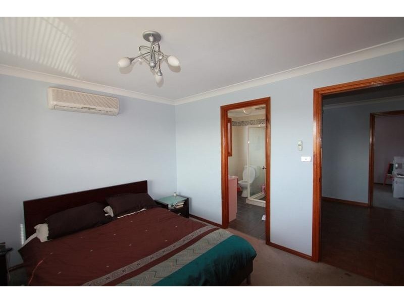 1/36 Flinders Crescent, Hinchinbrook NSW 2168