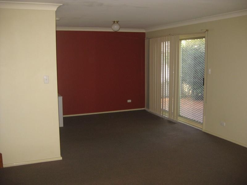 2/48 Gill Avenue, Liverpool NSW 2170