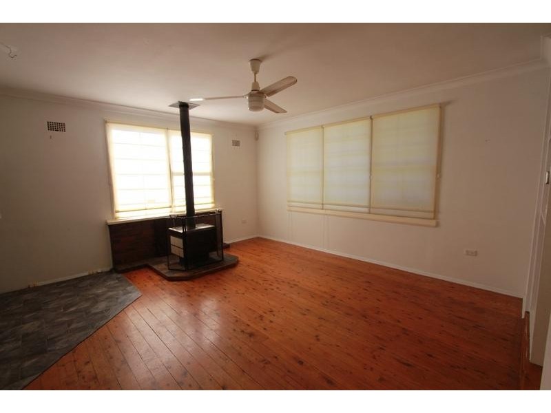 14 Governor Macquarie Drive, Chipping Norton NSW 2170