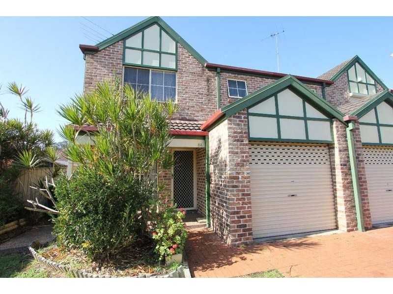 8A Wellwood Avenue, Moorebank NSW 2170