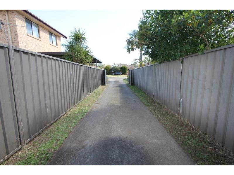 19 Lavington Ave, Chipping Norton NSW 2170