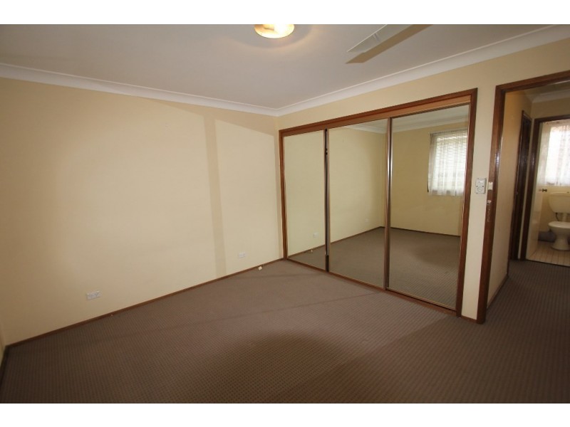9/19 Lagonda Drive, Ingleburn NSW 2565