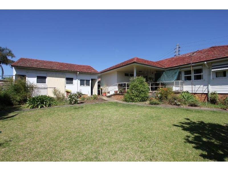 106 Hill Road, Lurnea NSW 2170