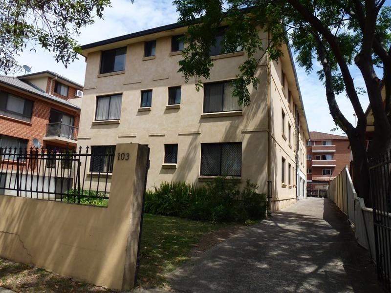 8/103 Castlereagh Street, Liverpool NSW 2170