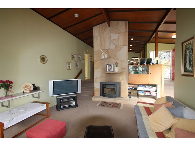 4 Blomfield Road, Denham Court NSW 2565