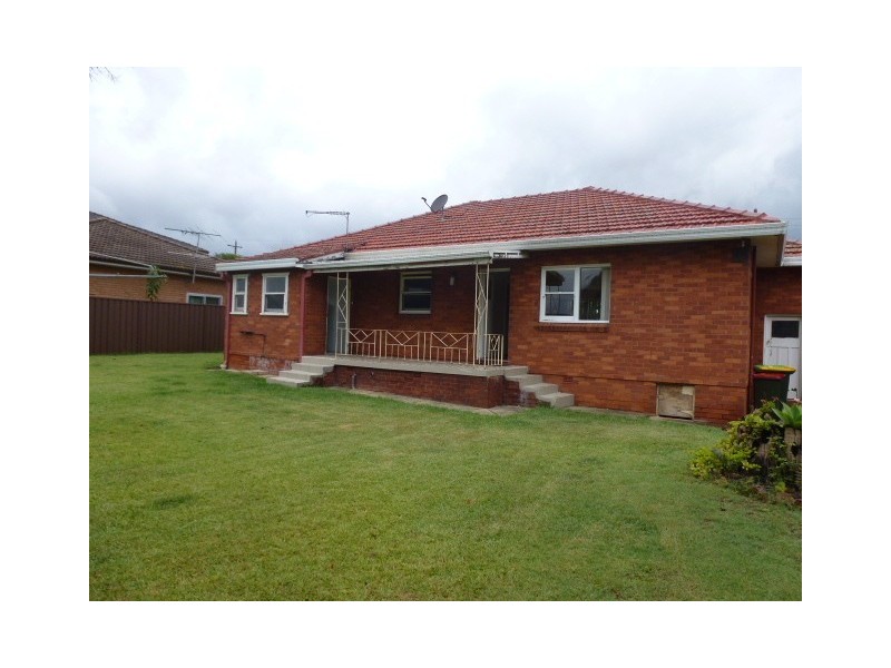 31 Alderson Ave, Liverpool NSW 2170