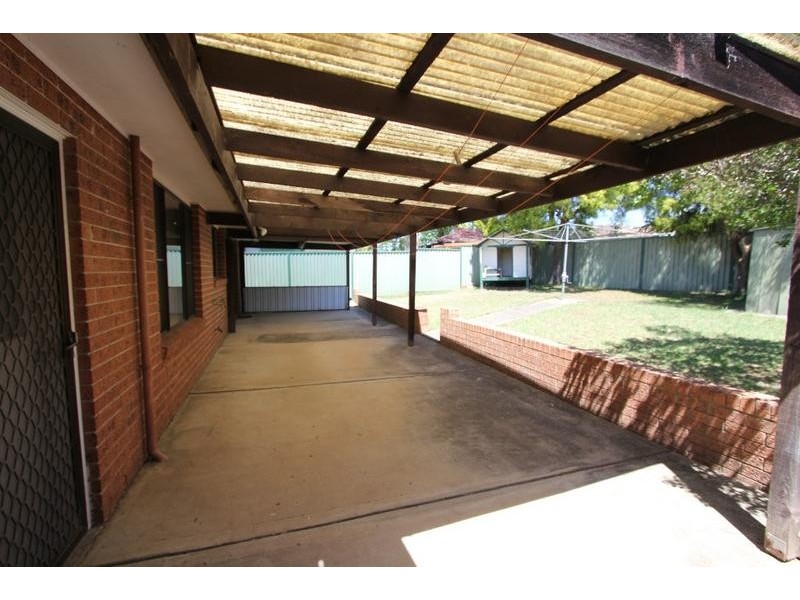 7 Amaroo Street, Bonnyrigg NSW 2177