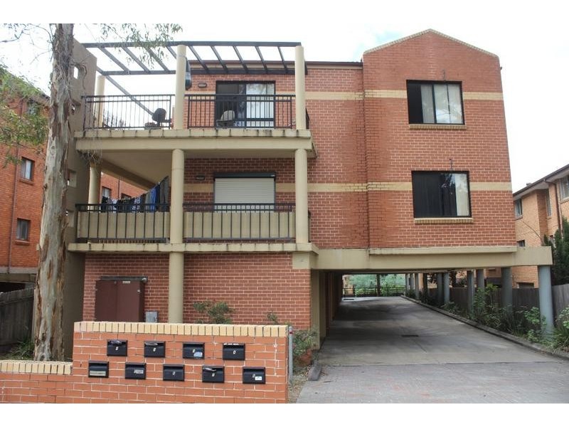 6/12 Charles Street, Liverpool NSW 2170