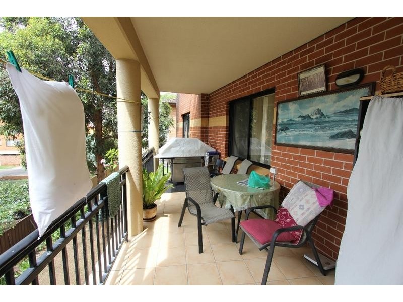 6/12 Charles Street, Liverpool NSW 2170