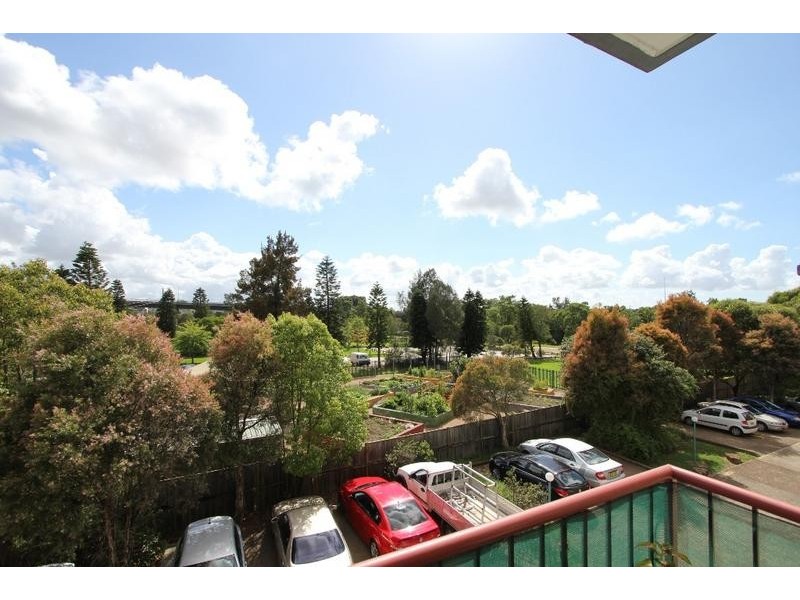 70/4 Riverpark Drive, Liverpool NSW 2170