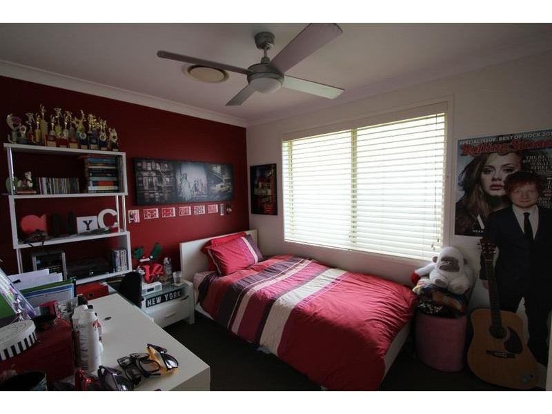 25 Banyule Court, Wattle Grove NSW 2173