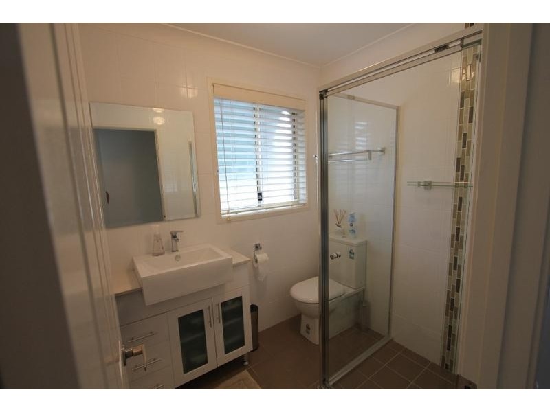 25 Banyule Court, Wattle Grove NSW 2173