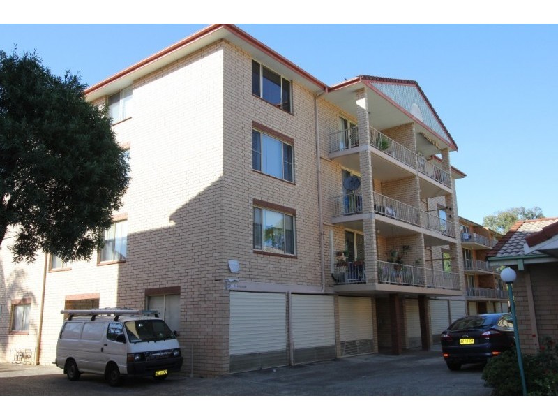 16/4 Riverpark Drive, Liverpool NSW 2170